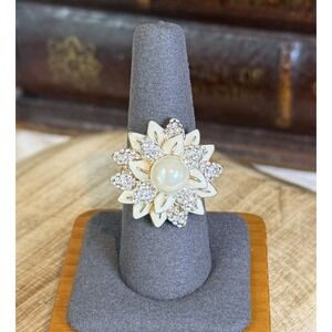 Vintage Style Gold Tone Opalescent Cabochon Rhinestone Floral Ring Size 8.5